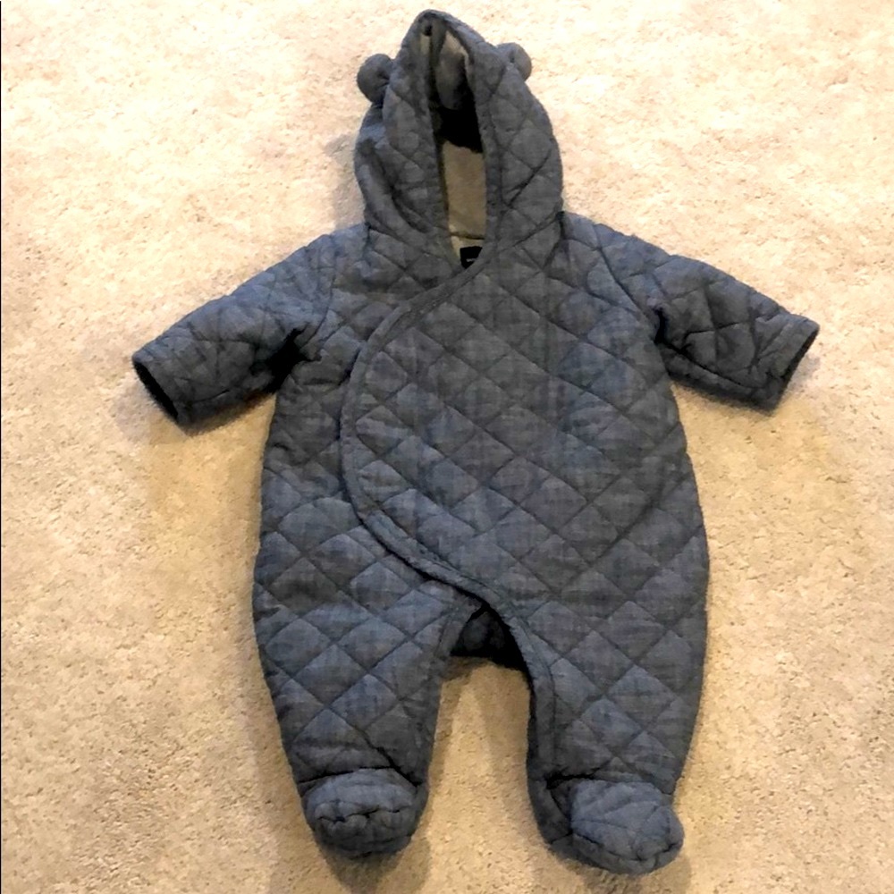 Baby Gap chambray bundler Size 0-3m
